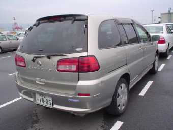 NISSAN LIBERTY 2003 Image 2