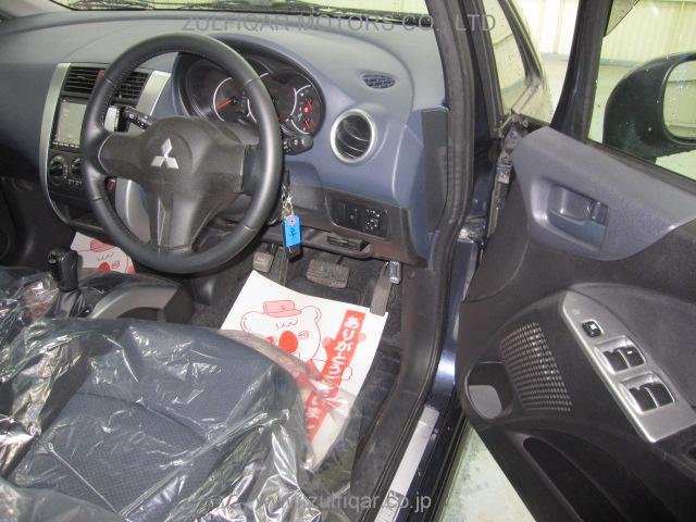 MITSUBISHI COLT PLUS 2007 Image 8