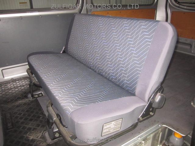 NISSAN CARAVAN 2007 Image 9