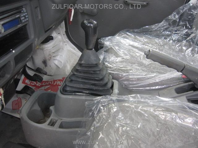 NISSAN CLIPPER 2005 Image 9