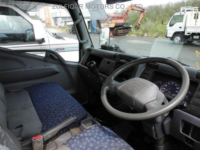 MITSUBISHI CANTER TRUCK 2003 Image 9