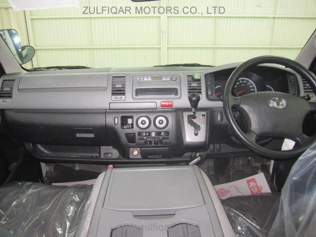 TOYOTA HIACE 2008 Image 2