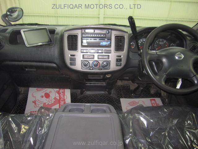 NISSAN CARAVAN 2008 Image 2