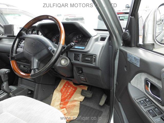 MITSUBISHI PAJERO 1997 Image 8