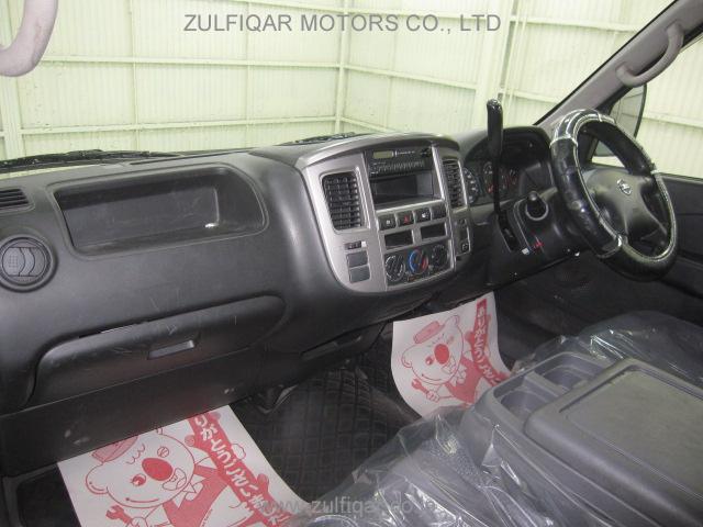 NISSAN CARAVAN 2008 Image 11