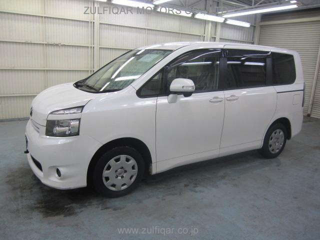 TOYOTA VOXY 2008 Image 1