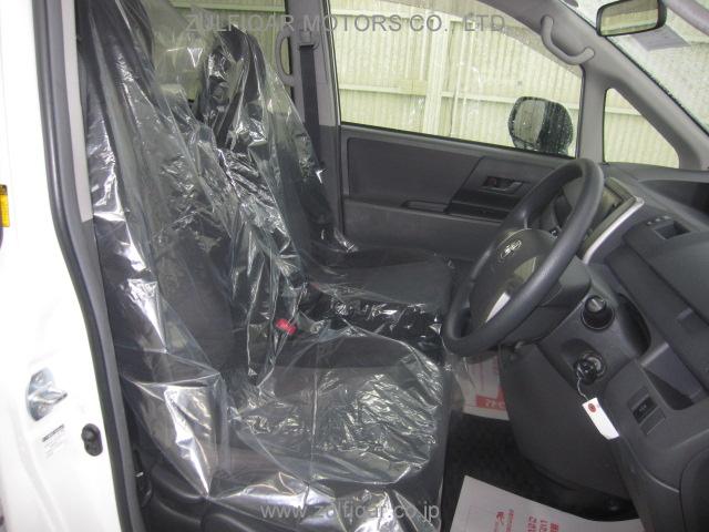 TOYOTA VOXY 2008 Image 7