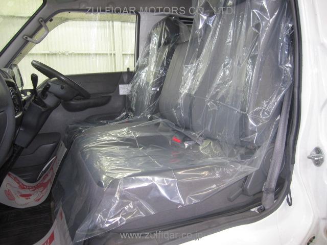 NISSAN VANETTE 2008 Image 8