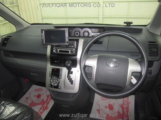 TOYOTA NOAH 2008 Image 2