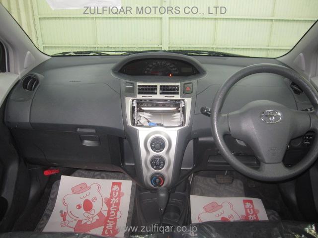 TOYOTA VITZ 2010 Image 2