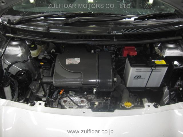 TOYOTA VITZ 2010 Image 6