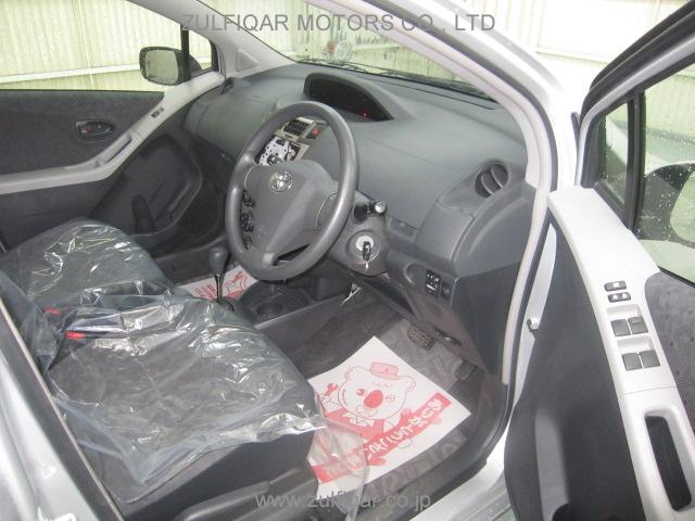 TOYOTA VITZ 2010 Image 7