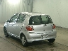 TOYOTA VITZ 2000 Image 3