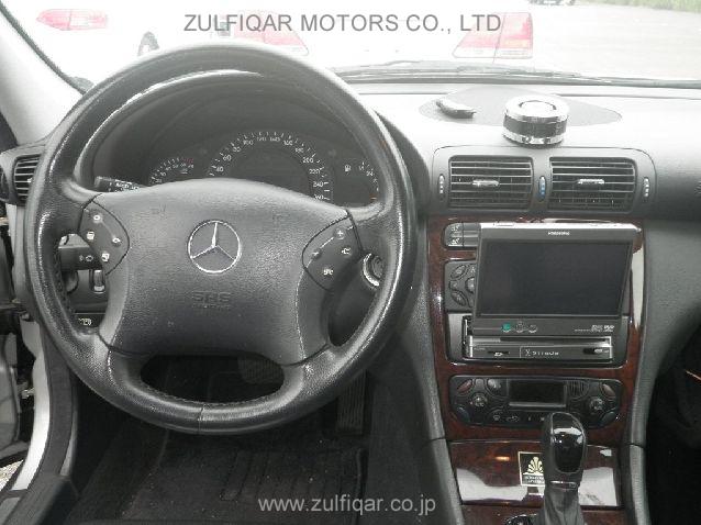 MERCEDES BENZ C CLASS 2001 Image 2