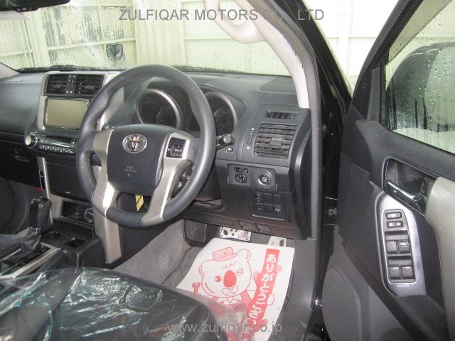 TOYOTA PRADO 2009 Image 8