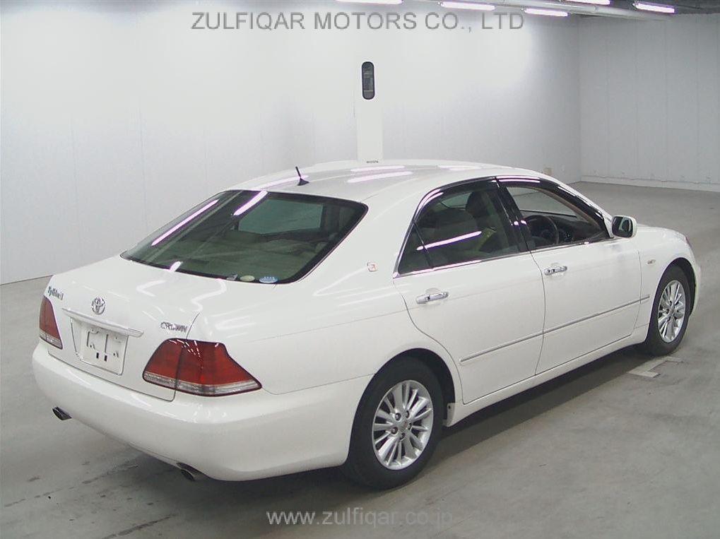 TOYOTA CROWN 2004 Image 6