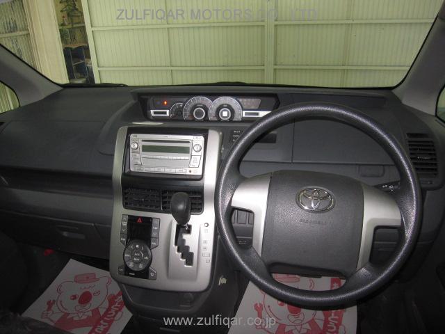 TOYOTA NOAH 2008 Image 2