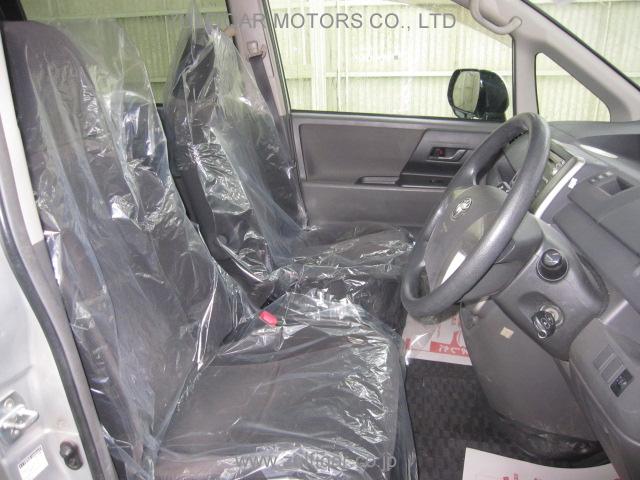 TOYOTA NOAH 2008 Image 7