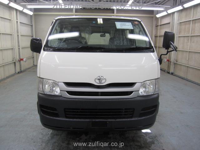 TOYOTA HIACE 2009 Image 4