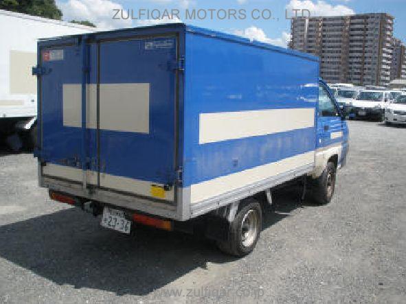 TOYOTA TOWNACE TRUCK 2004 Image 3