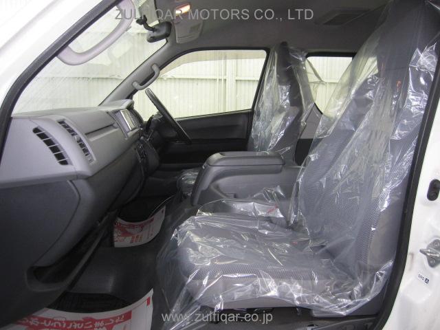 TOYOTA HIACE WAGON 2008 Image 8