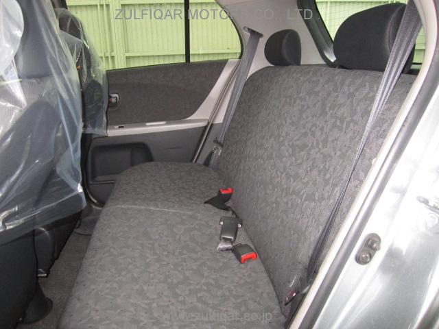 TOYOTA VITZ 2009 Image 10