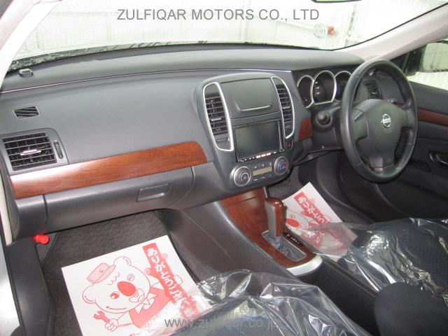 NISSAN BLUEBIRD 2010 Image 12