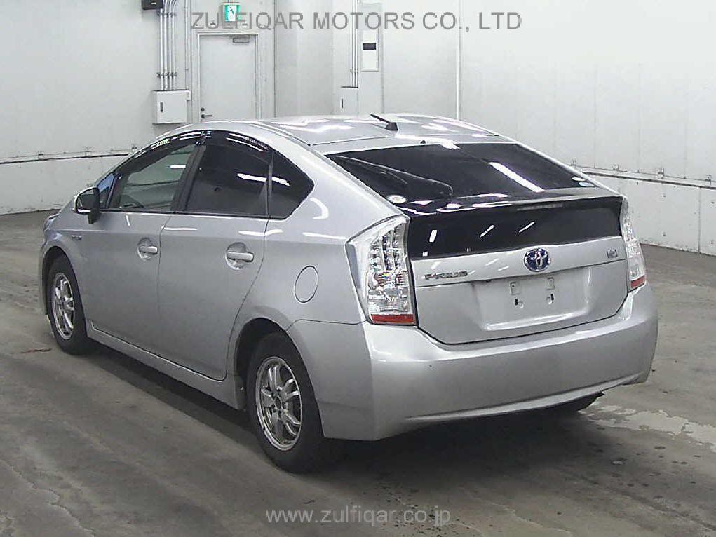 TOYOTA PRIUS 2011 Image 3