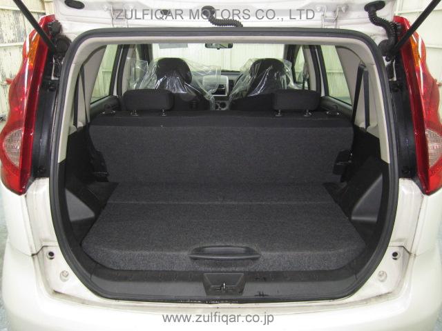 NISSAN NOTE 2009 Image 12