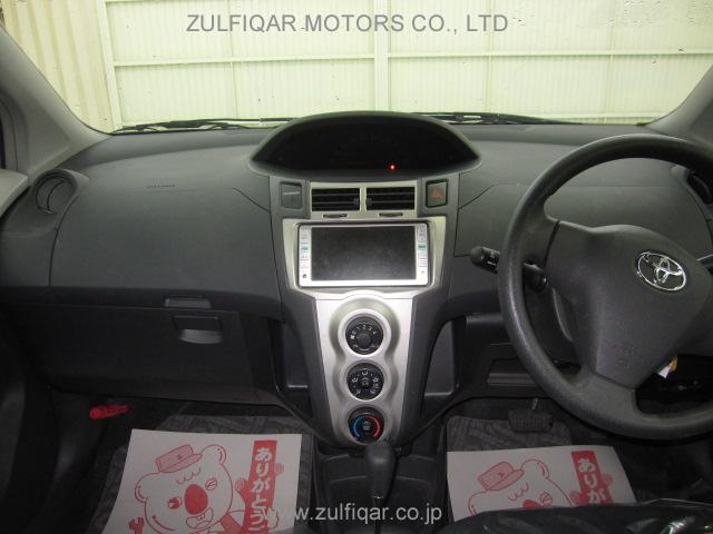 TOYOTA VITZ 2009 Image 2