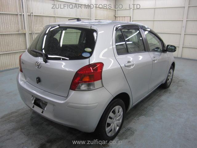 TOYOTA VITZ 2009 Image 3