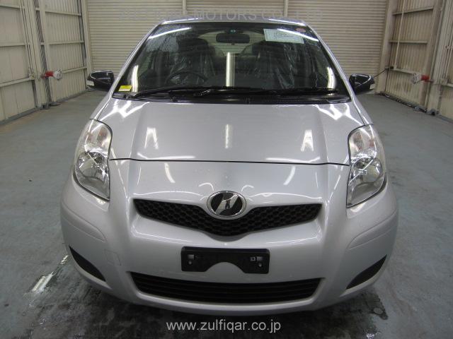 TOYOTA VITZ 2009 Image 4