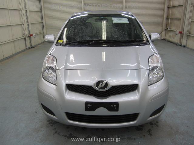 TOYOTA VITZ 2009 Image 4