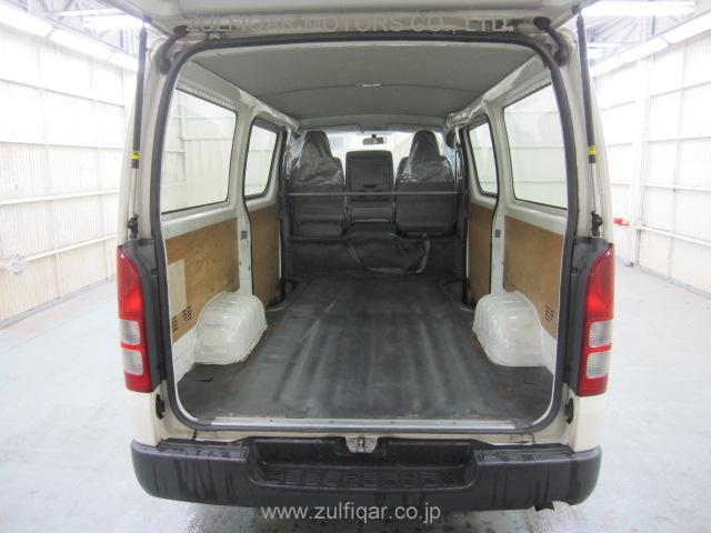 TOYOTA HIACE 2009 Image 12