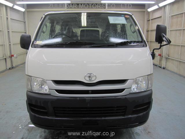 TOYOTA HIACE 2009 Image 4