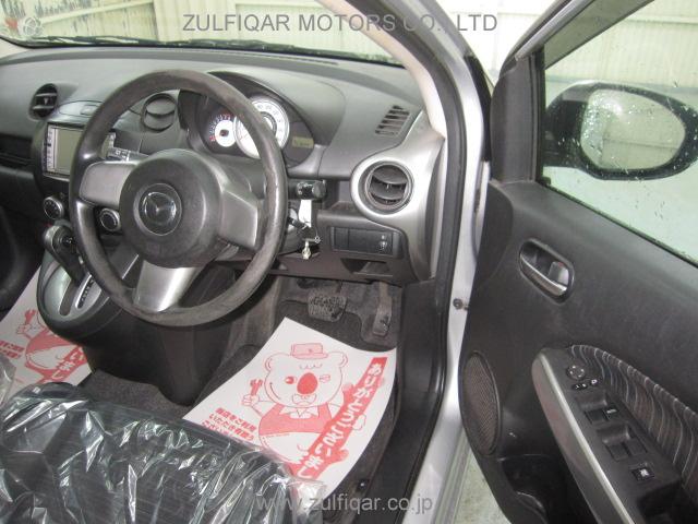 MAZDA DEMIO 2009 Image 8