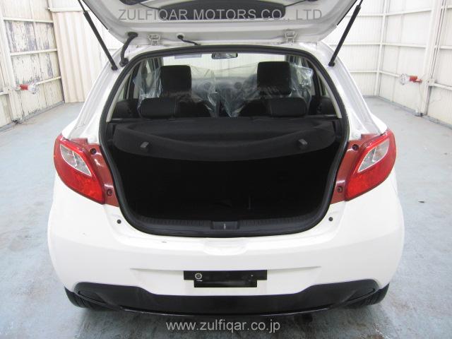 MAZDA DEMIO 2008 Image 12