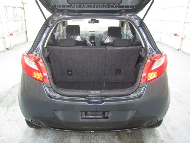 MAZDA DEMIO 2009 Image 12