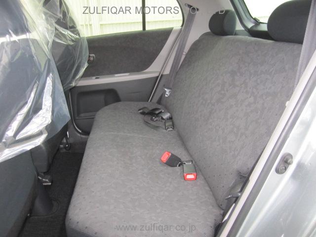 TOYOTA VITZ 2009 Image 10