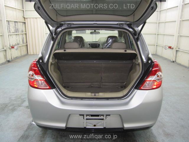 NISSAN TIIDA 2009 Image 12