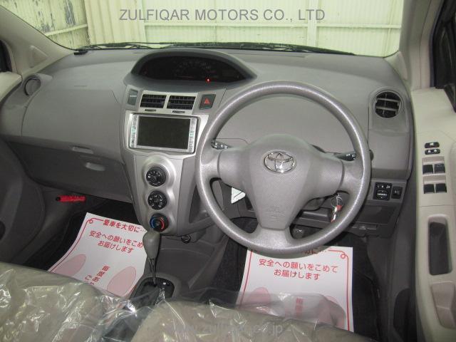 TOYOTA VITZ 2008 Image 2