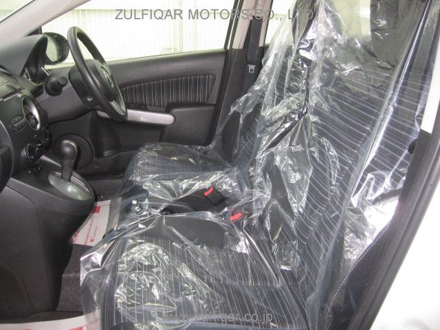 MAZDA DEMIO 2009 Image 9