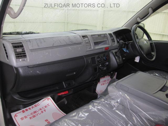 TOYOTA HIACE 2008 Image 11