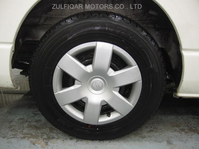 TOYOTA HIACE 2008 Image 10