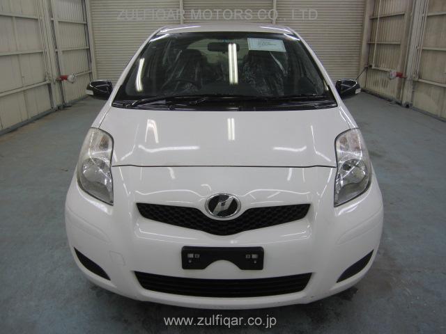 TOYOTA VITZ 2009 Image 4