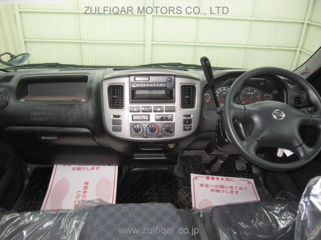 NISSAN CARAVAN 2009 Image 2