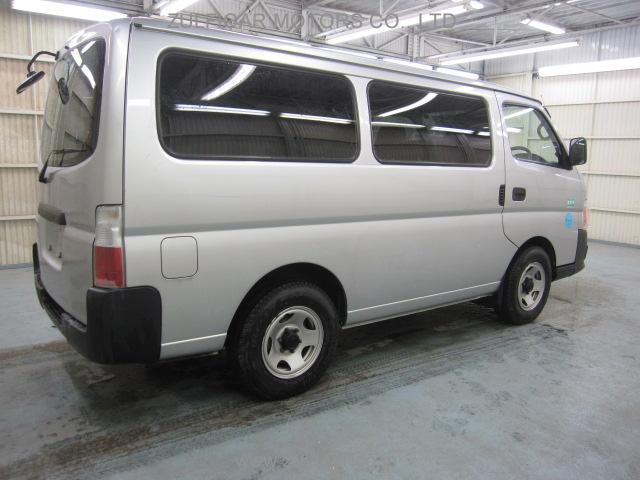 NISSAN CARAVAN 2009 Image 3