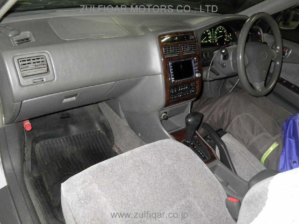 TOYOTA CORONA PREMIO 2001 Image 2