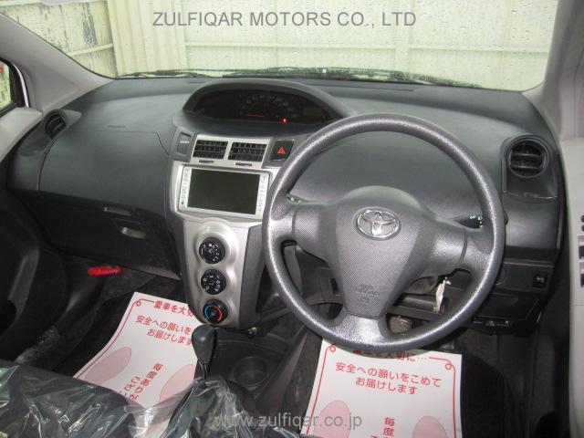 TOYOTA VITZ 2009 Image 2