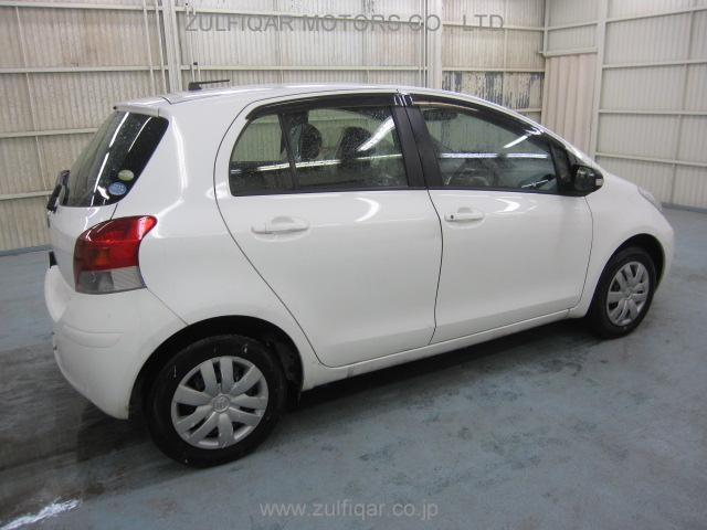 TOYOTA VITZ 2009 Image 3